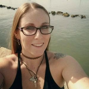 Meet your Posher, Marisa